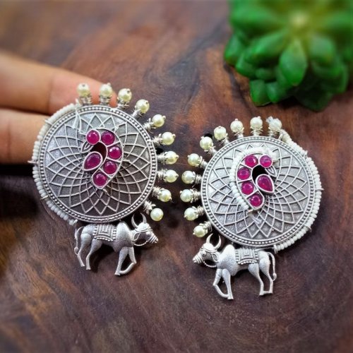 silver oxidized stone earring