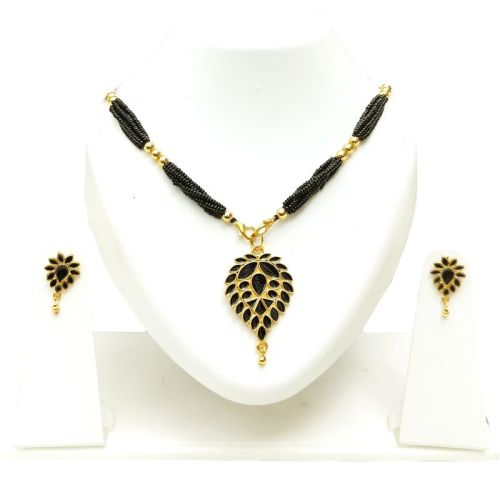 Assamese Traditional Dugdugi Jewellery Set
