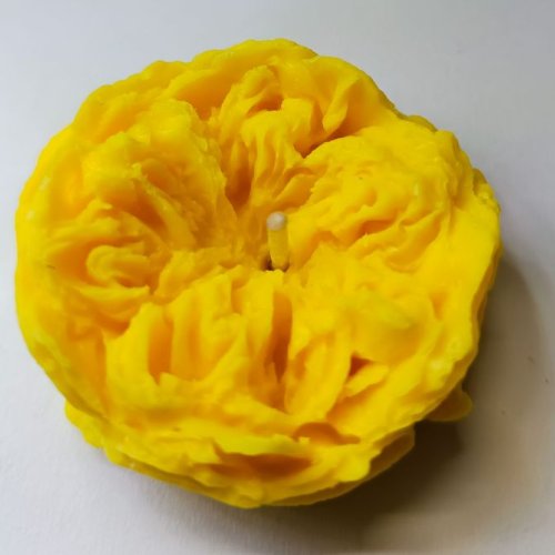 Marigold Flower Shape Floating Candle