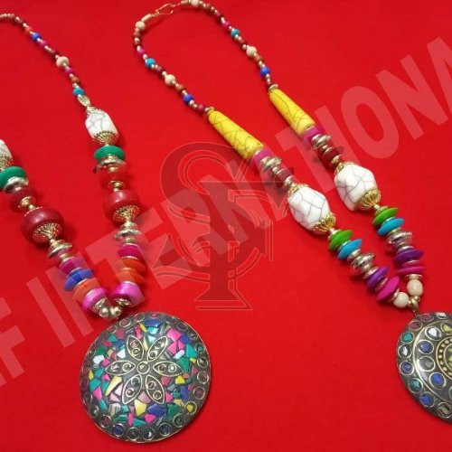 Resin Color Full  Necklaces