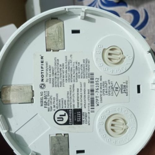 Honeywell Notifier Smoke Detector