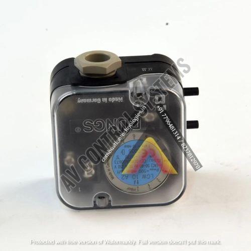 Saransh Dungs Pressure Switchh