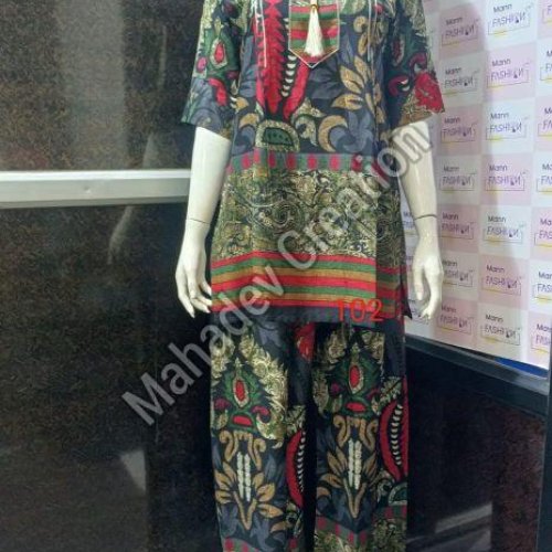 Ladies Ornamental Wear Tassel Co-ord Set