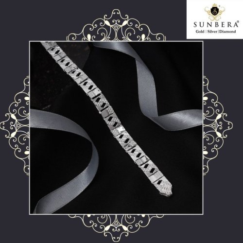 Cut Out Link Design Silver Bracelet