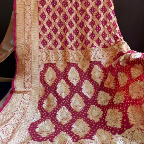 Ladies Bandhani Zari Georgette Saree
