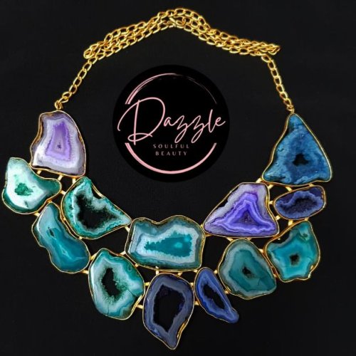 Ladies Turquoise Geode Slice Golden Statement Necklace