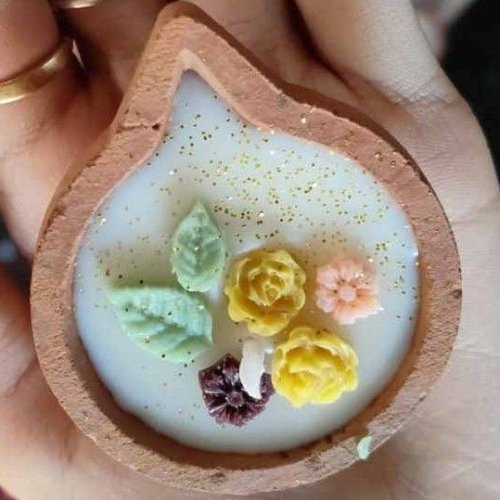 Flower Shape Terracotta Essence Candle