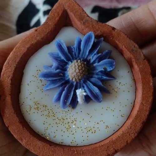 Flower Shape Terracotta Wax Candle