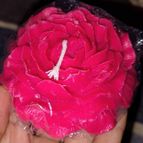 Rose Scented Wax Candle