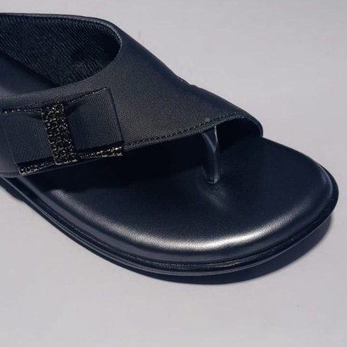 Fashionable Ladies Slipper