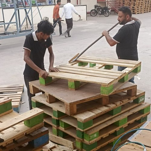 Wooden Pallets Repairing Service Wooden Pallets Repairing Service