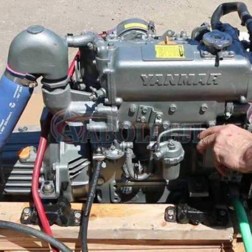Yanmar 8LV-370 Marine Diesel Engine