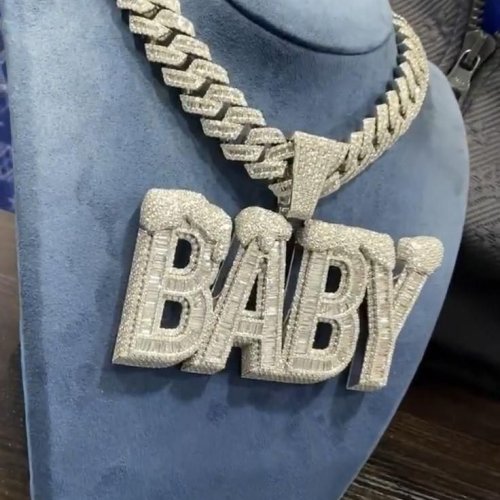 Personalized Diamond Studded Pendant Embellishment