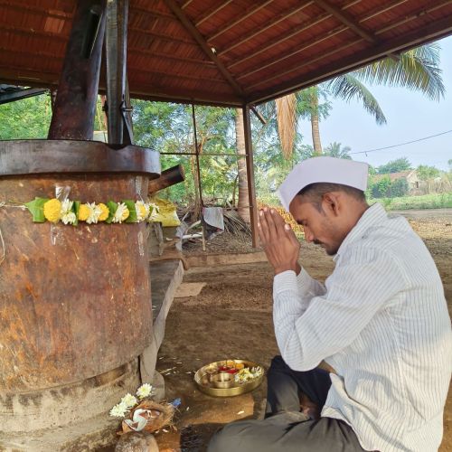 Bull Driven Lakdi Ghana Cold Pressed Oil