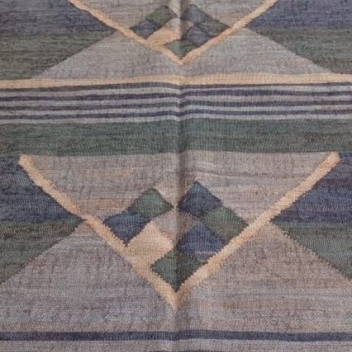 Geometric Pattern Handmade Jute Carpet