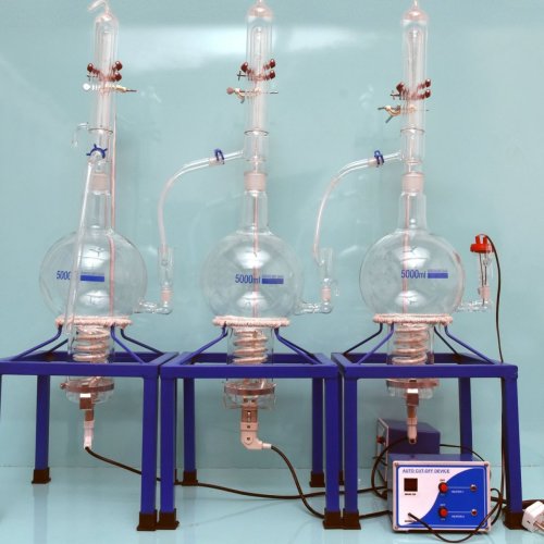 Vertical Water Distillation Unit