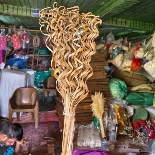 Handmade Brown Artificial Springs