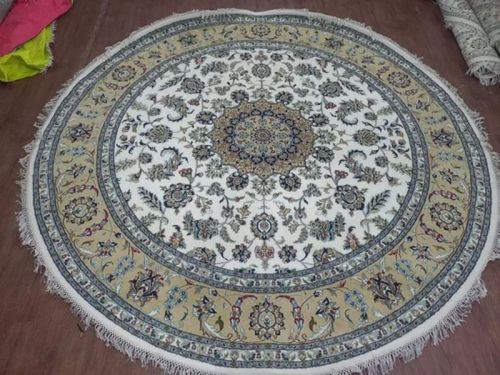 Round Woolen Hand Knotted Carpet