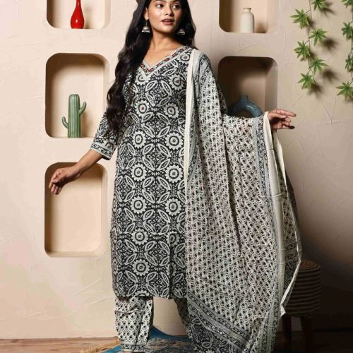 Gulrez Noir Suit Set