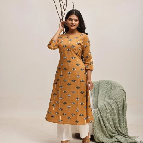 Khajura Breeze Kurta Set