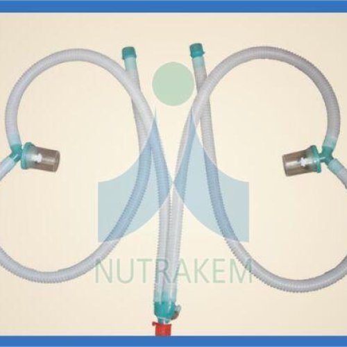 Breathing Circuit With Single and Double Water Traps