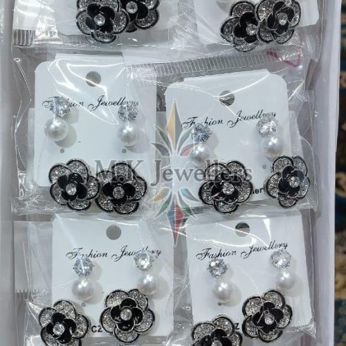 Ladies Flower Stylish Earrings