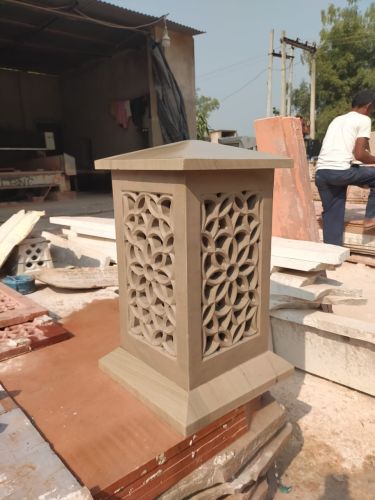 Garden Sandstone Lamp