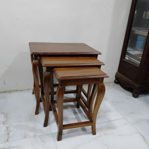 Carved Leg Nesting Table Set with Glassware