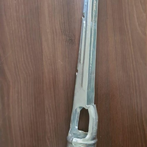 One Piece Vertical Barb Arm