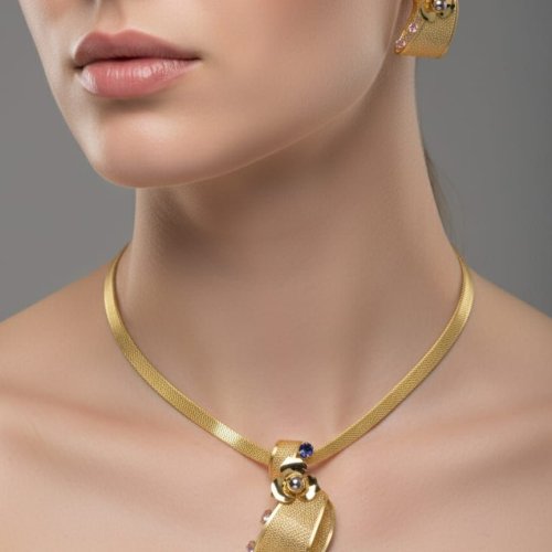 Artificial Gold Mesh Pendent Necklace Set