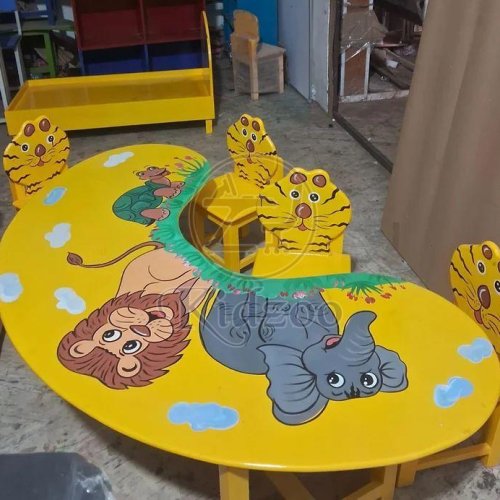 Animal Theme Been Shape Yellow Wooden Play School Table Set