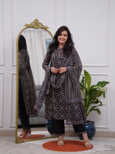 Ladies Embroidery Kurti With Dupatta &AMP; Bottomwear Set