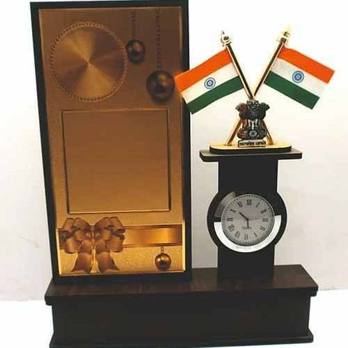 Table Top Wooden Memento