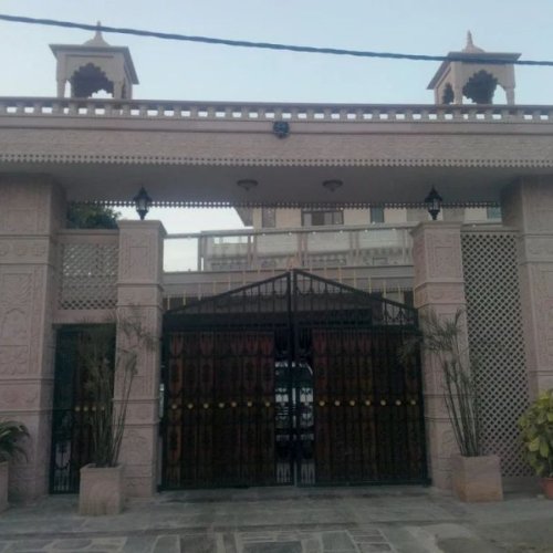 Light Brown Sandstone Gate