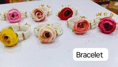 Rose Pearl Bracelet