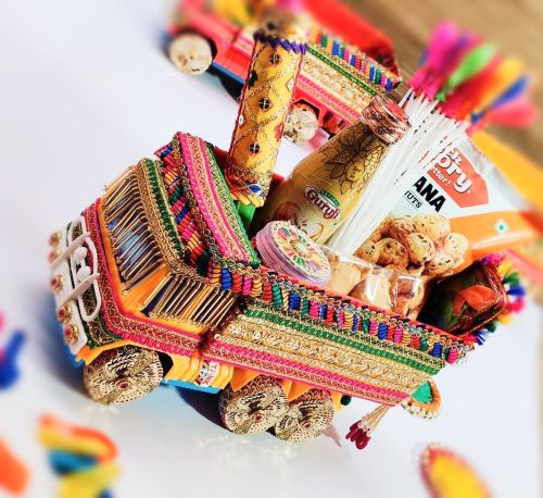 Truck Holi Gift Hamper