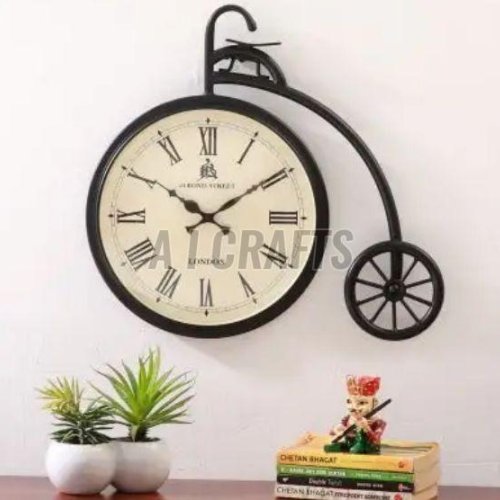 Fox Owl Numeral Round Clock