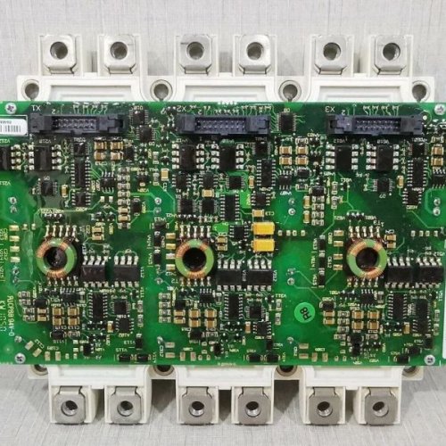 INFINION 450 Amp FS450R17KE3 AGDR71C S IGBT Module Drive Card