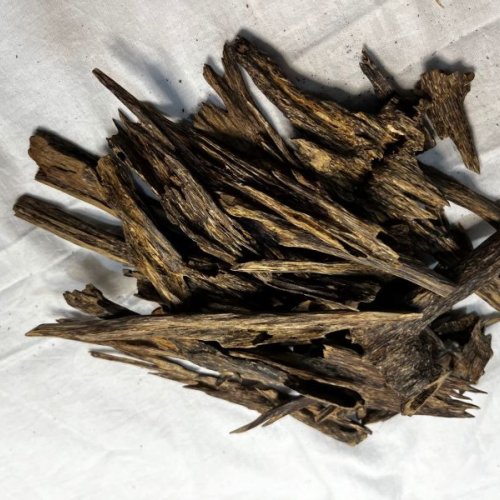 Agarwood Chips Zura
