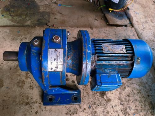 Gear Motor 1 HP 24 RPM 440 Volt Helical