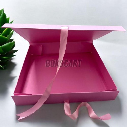 Collapsible Ribbon Rigid Box