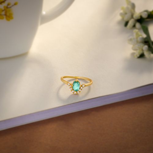 Ladies Designer Emerald Gemstone Ring