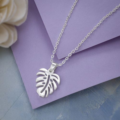 Ladies Leaf Design German Silver Pendant With Chain