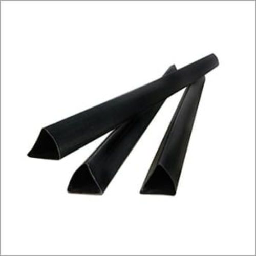 Triangular Splash Bar