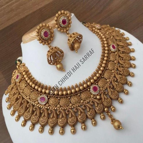 Stylish Necklace Set