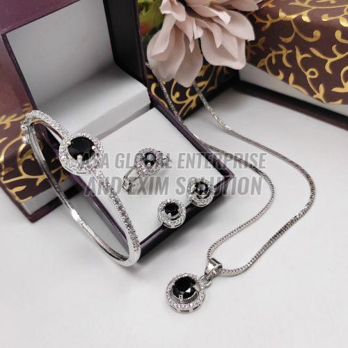 Ladies Brass Black Stone Pendant Combo Set