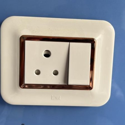 Anchor Roma Urban 3 Module Glossy White Switch Board Plate