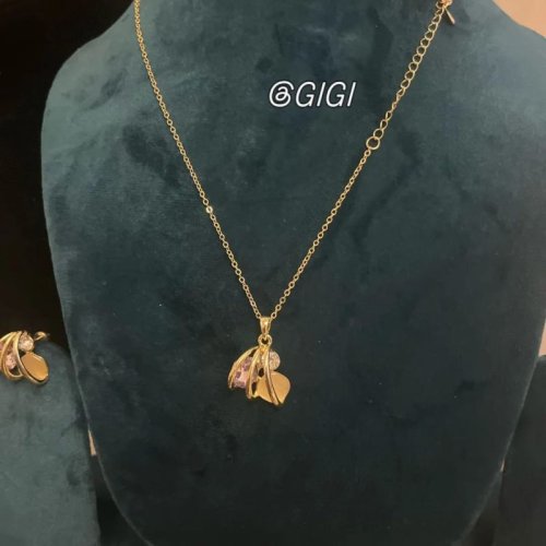 Ladies Gold Plated Pendant with Chain