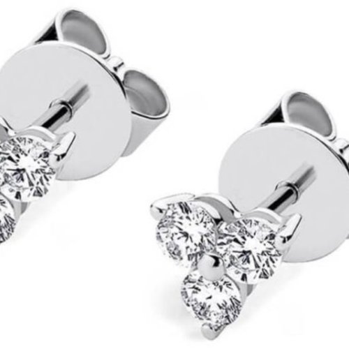 Round Cut Diamond Stud Earrings