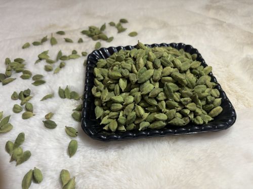 8mm Bold Green Cardamom